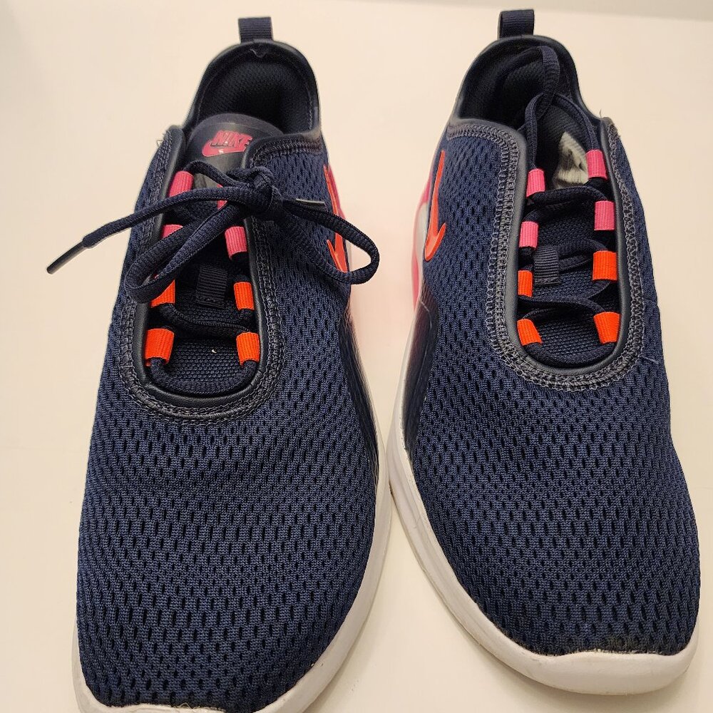 Nike Air Max Motion 2